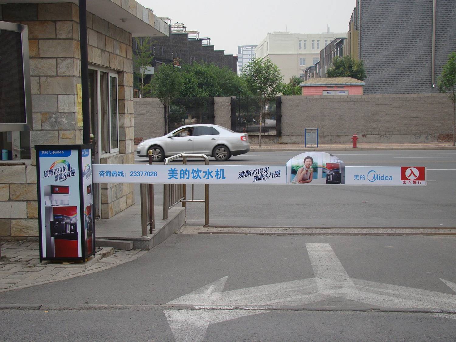 居民社区停车场广告位